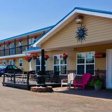 Parlee Beach Motel Shediac Eksteriør bilde